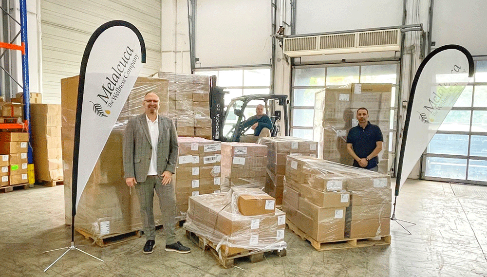 Members of Melaleuca of Germany’s management team gathered thousands of Melaleuca products to donate in support of Ukrainians refugees.