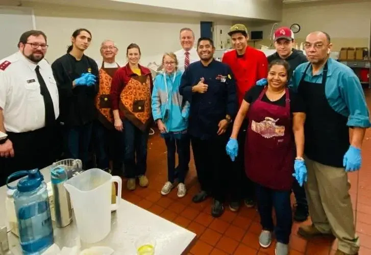 Salvation Army Thanksgiving dinner volunteers